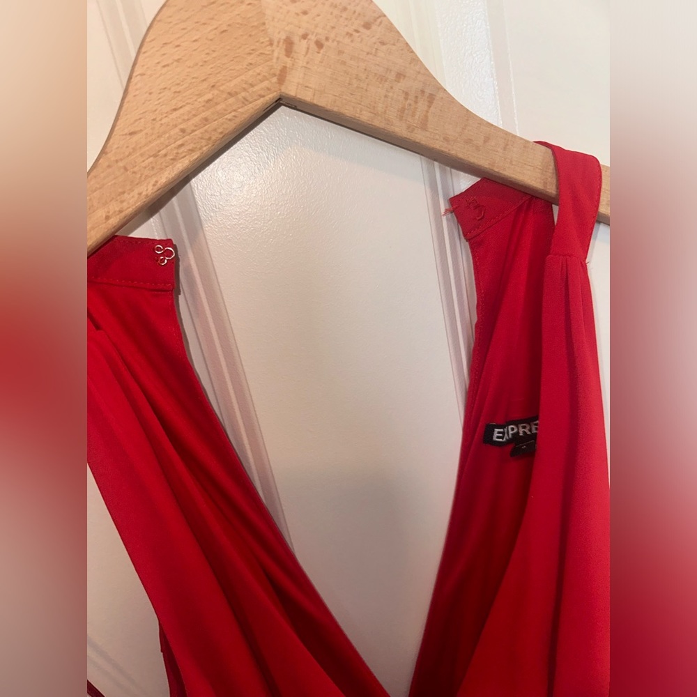 Red V-Neck Express Romper Size 0 - Picture 4 of 7